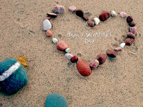 Happy valentine's day heart pebbles Wallpaper